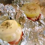 トマトとたまねぎの豚肉はさみ！ホイル焼き – つくばスゴイ1人暮ら しメシ特集！